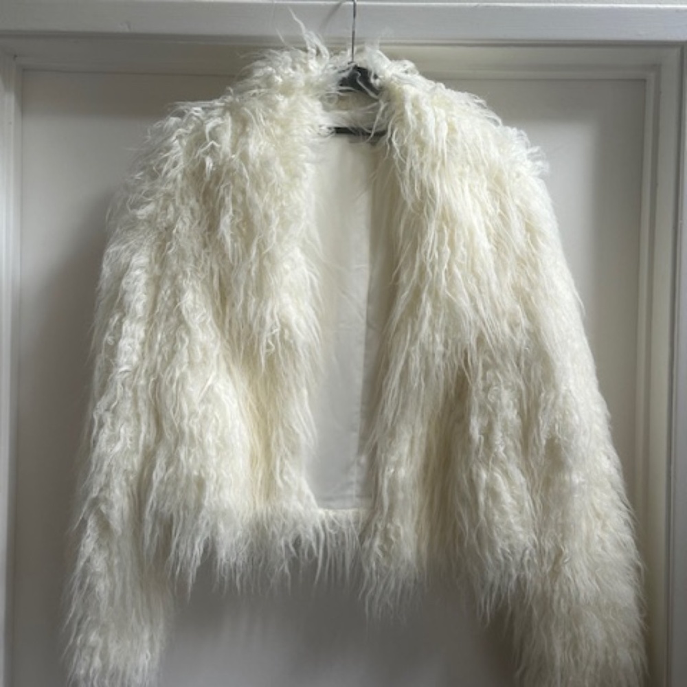 Dreamy House Of London Cream Faux Fur